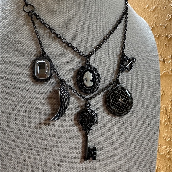 Vintage Cameo Charm Necklace with Black Accents - Picture 2 of 3